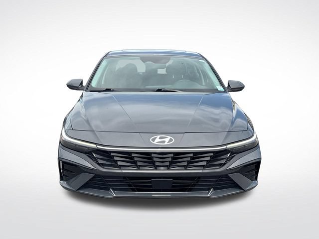 Used 2025 Hyundai Elantra SEL FWD image 10