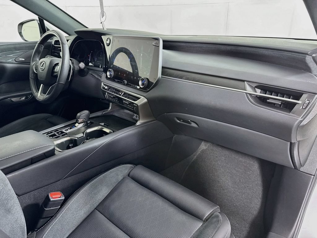 Used 2024 Lexus RX 350 FWD w/ Convenience Package image 39