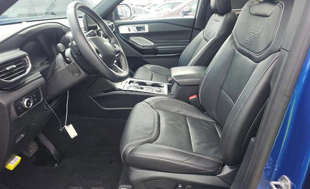 Used 2023 Ford Explorer ST w/ Equipment Group 401A AWD/4WD image 5