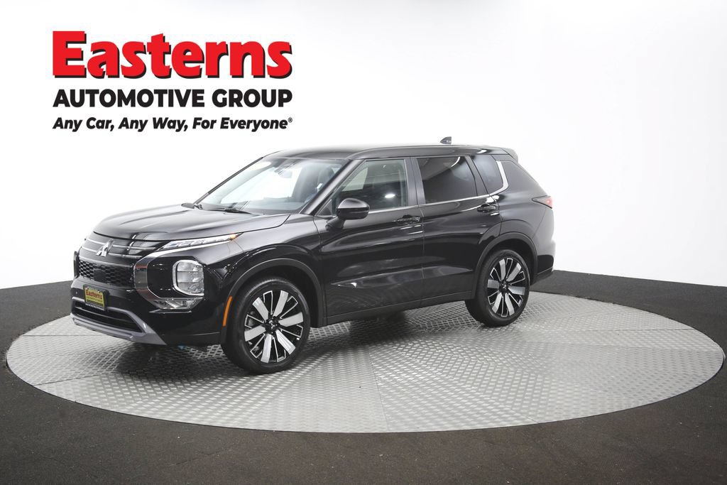 Used 2025 Mitsubishi Outlander SE AWD/4WD image 57