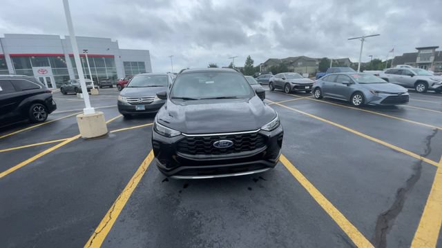 Used 2025 Ford Escape ST-Line FWD image 5