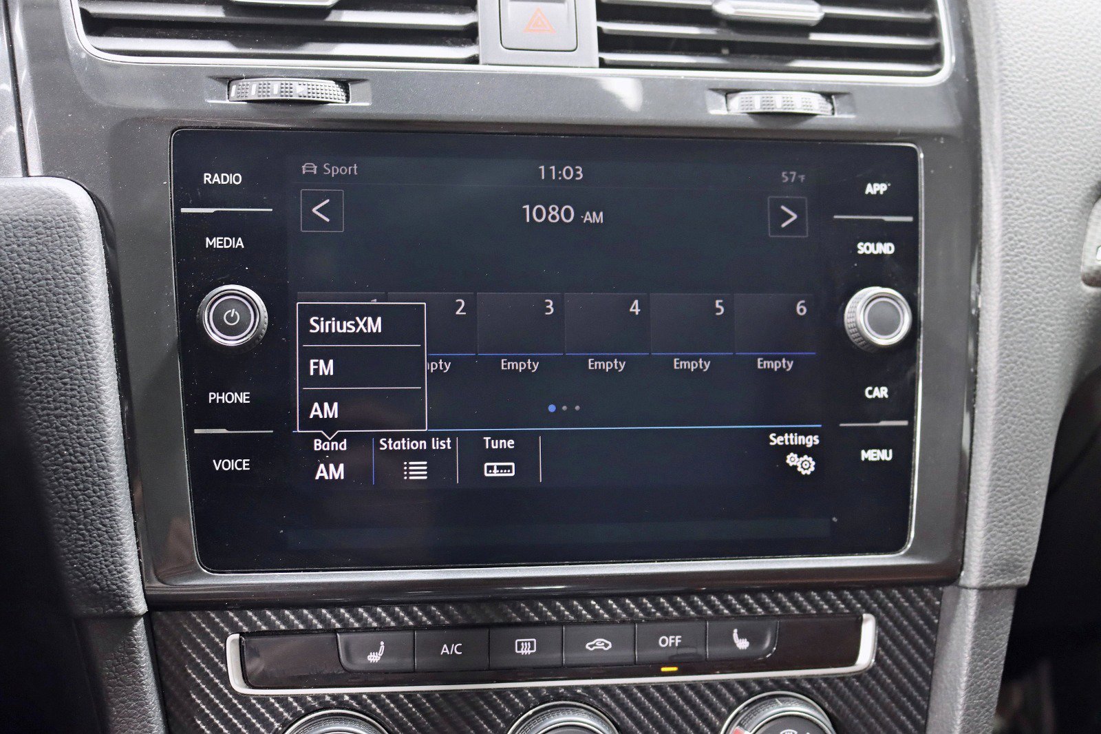 Used 2019 Volkswagen Golf Alltrack SE image 18