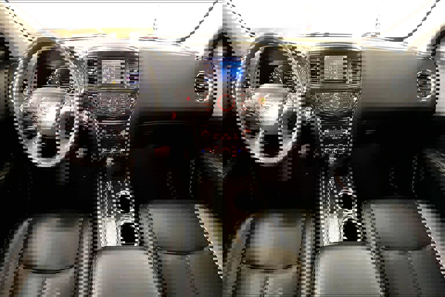 Used 2015 Nissan Pathfinder SL w/ Trailer Tow Package image 13