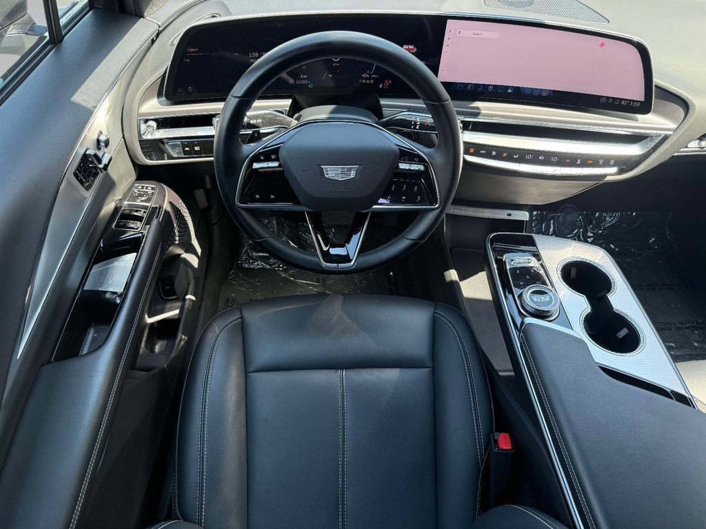 Used 2024 Cadillac Lyriq Tech w/ Driver Assist Package AWD/4WD image 4