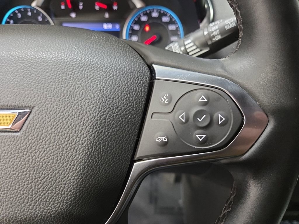 Used 2023 Chevrolet Traverse LT image 15
