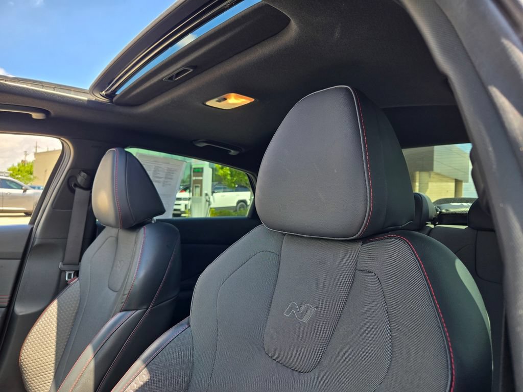 Used 2025 Hyundai Elantra N Line FWD image 32