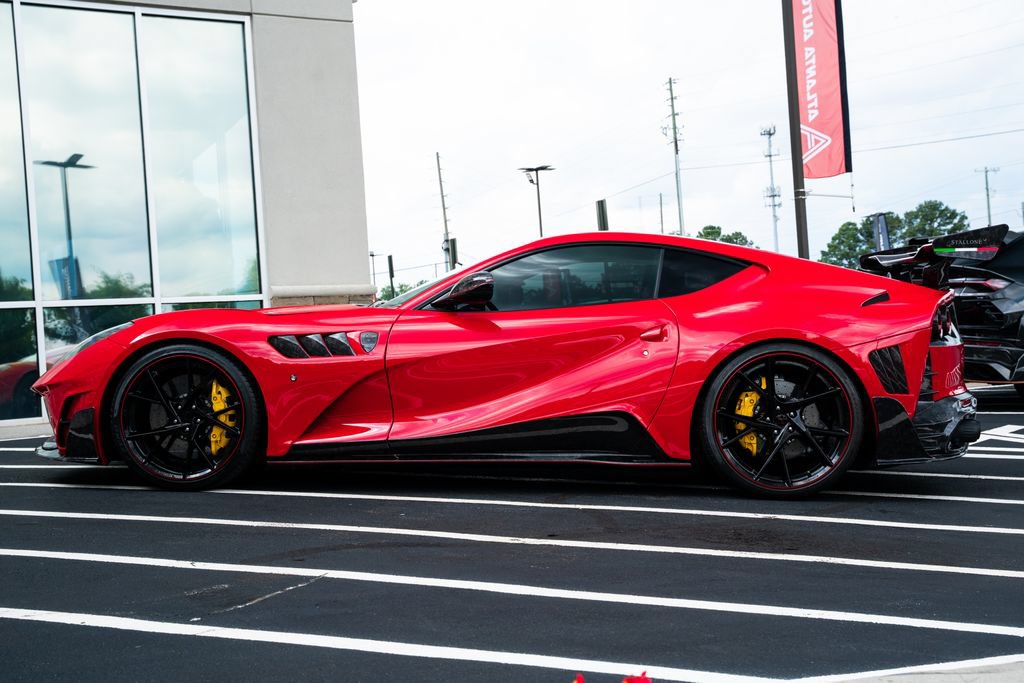Used 2020 Ferrari 812 Superfast RWD image 29