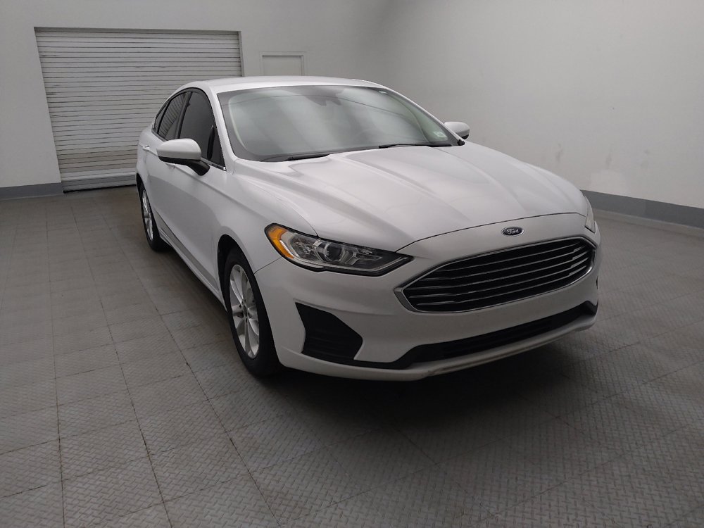 Used 2019 Ford Fusion SE FWD image 14