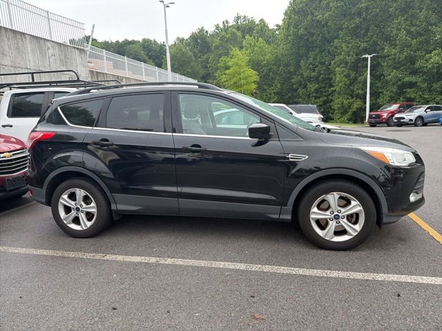 Used 2016 Ford Escape SE w/ SE Leather Comfort Package AWD/4WD image 4