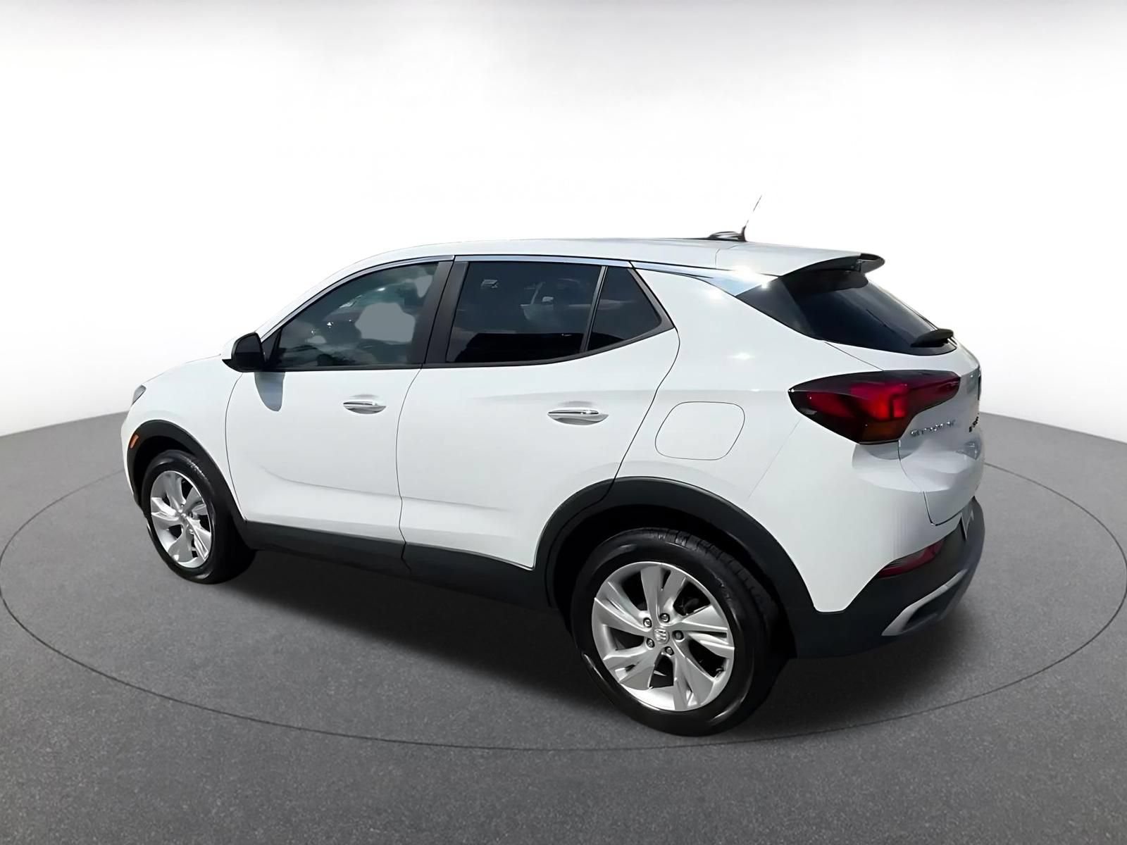 Used 2025 Buick Encore GX Preferred FWD image 9
