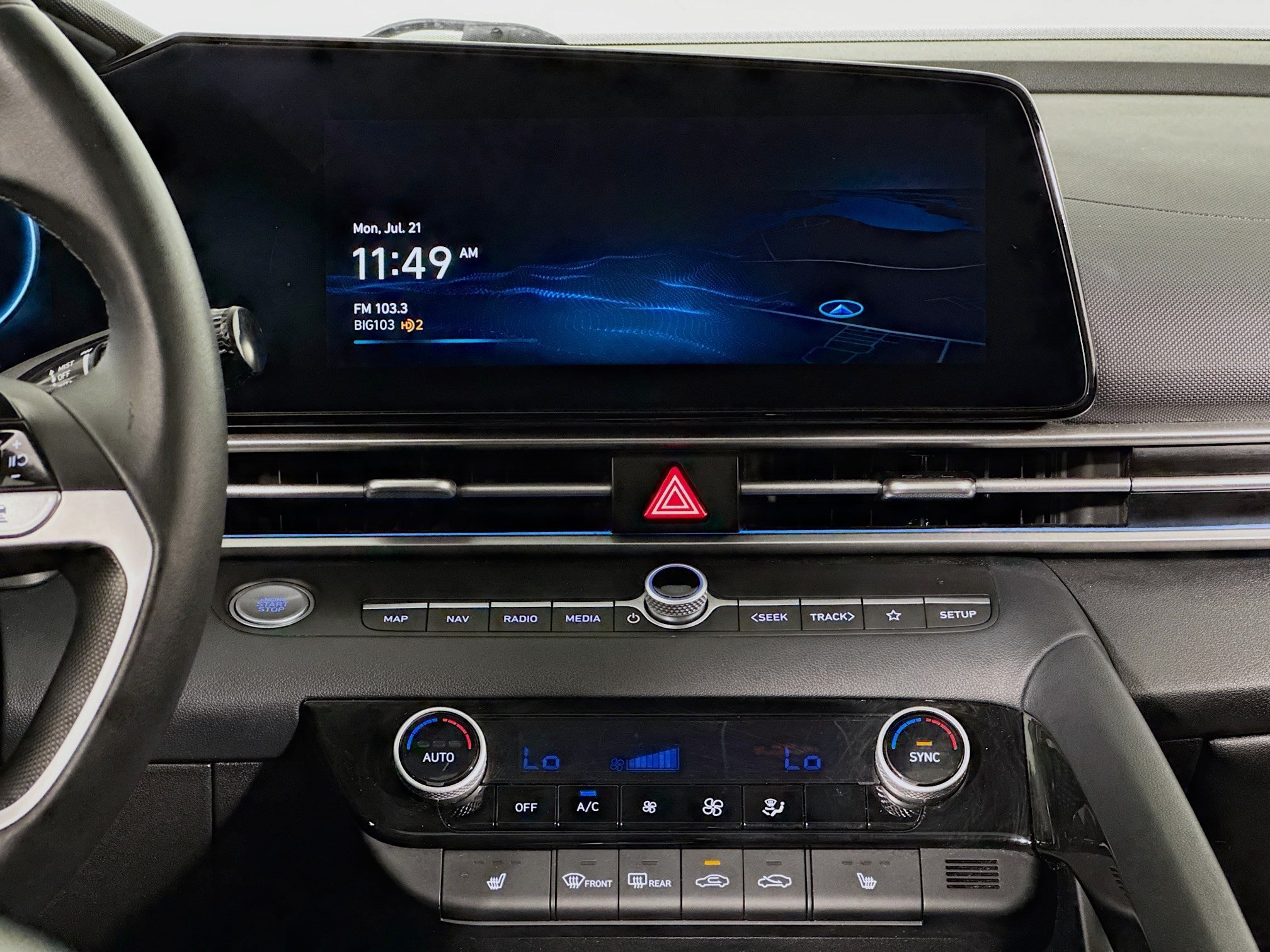 Used 2023 Hyundai Elantra Limited FWD image 27