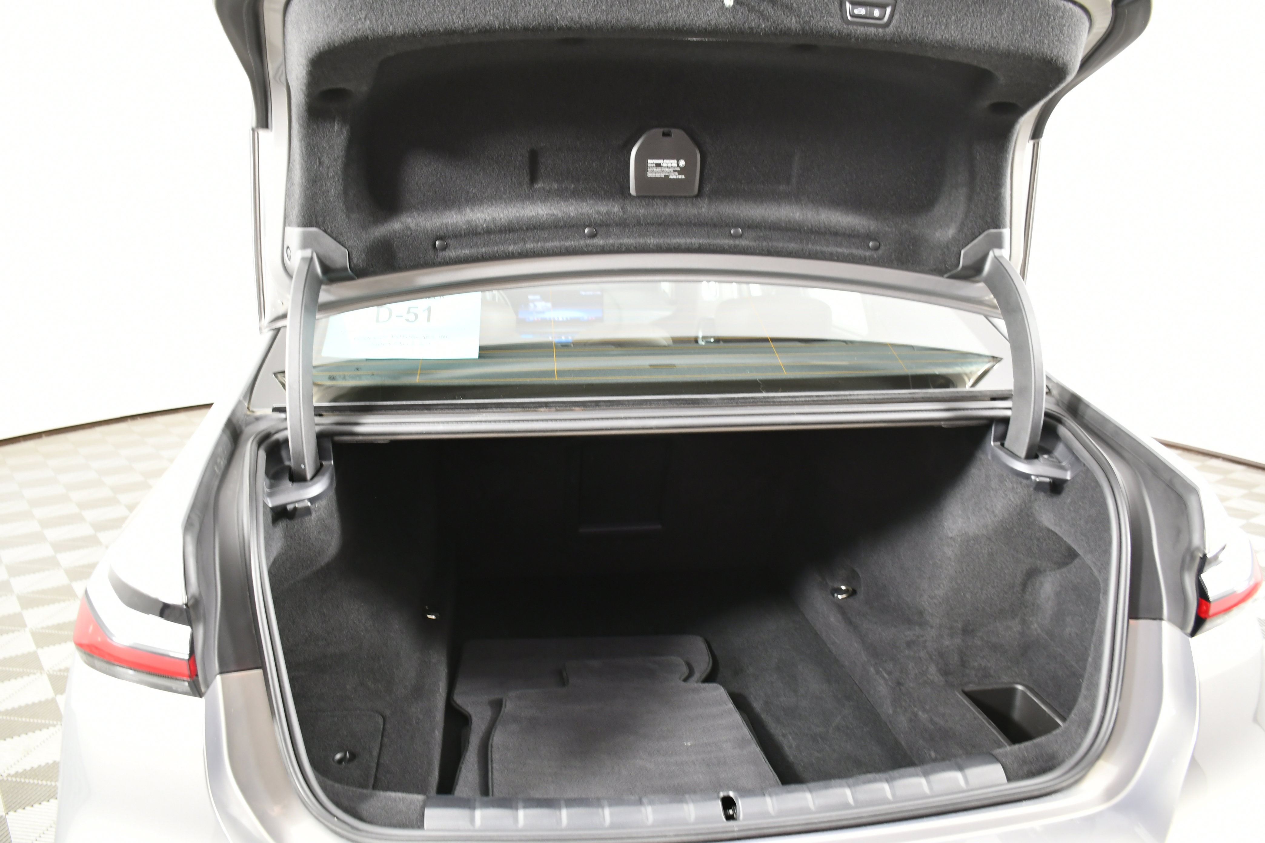 Used 2025 BMW 740i xDrive image 50