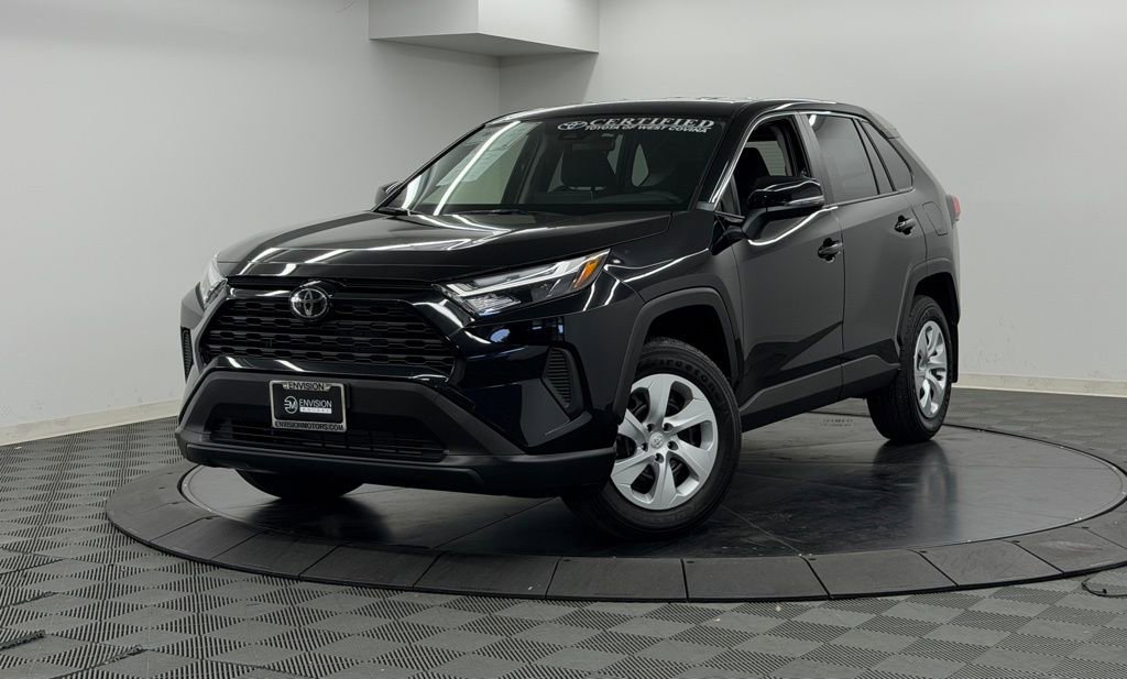 Certified 2025 Toyota RAV4 LE FWD image 3