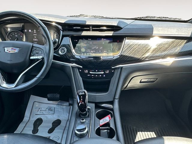 Used 2022 Cadillac XT6 Premium Luxury w/ Technology Package AWD/4WD image 11