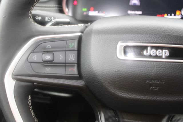 Used 2024 Jeep Grand Cherokee L Laredo image 22