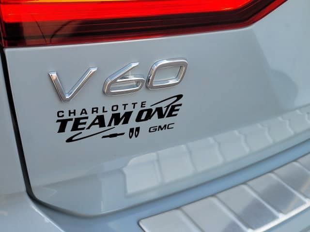 Used 2024 Volvo V60 B5 Cross Country Ultimate AWD/4WD image 9