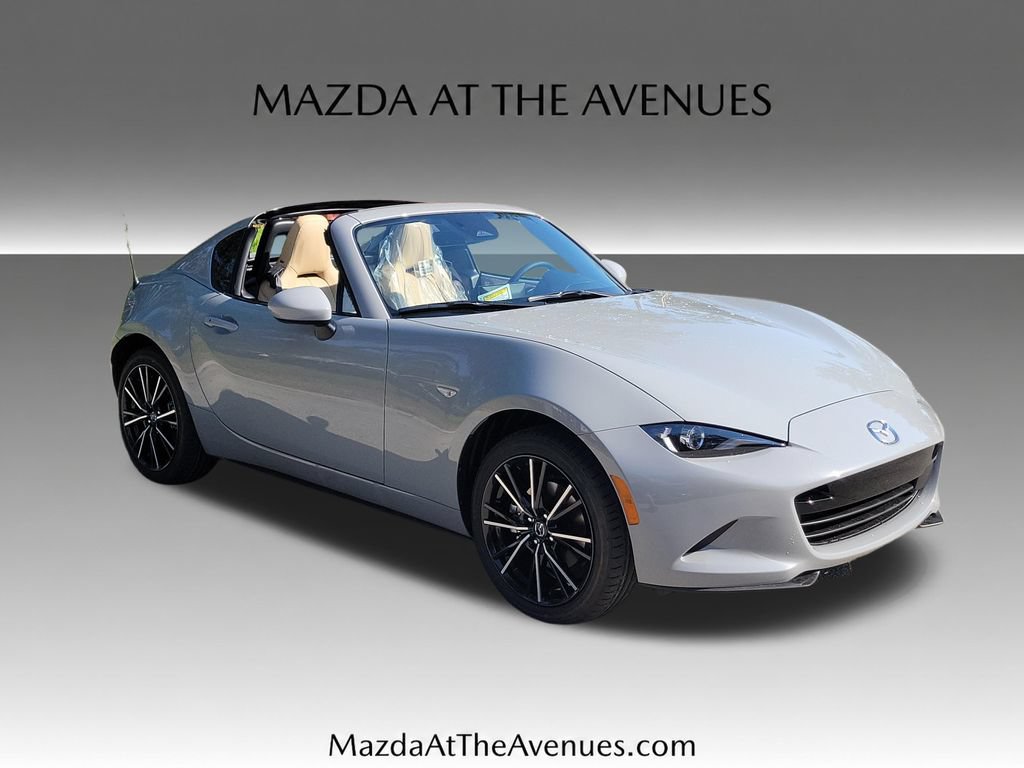 New 2026 MAZDA MX-5 Miata RF Grand Touring RWD image 3