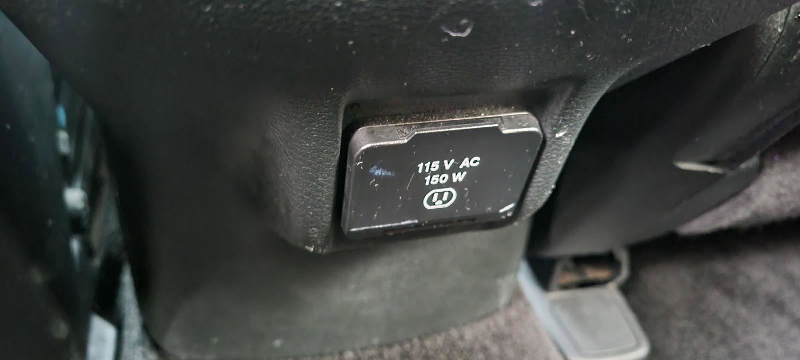 Used 2015 Jeep Cherokee Latitude image 24