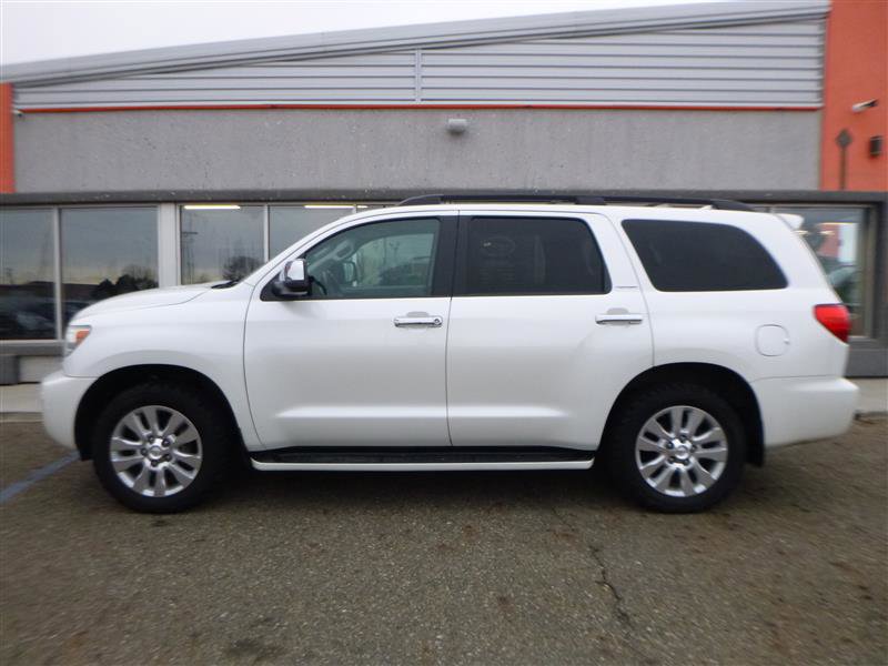 Used 2014 Toyota Sequoia Platinum AWD/4WD image 2
