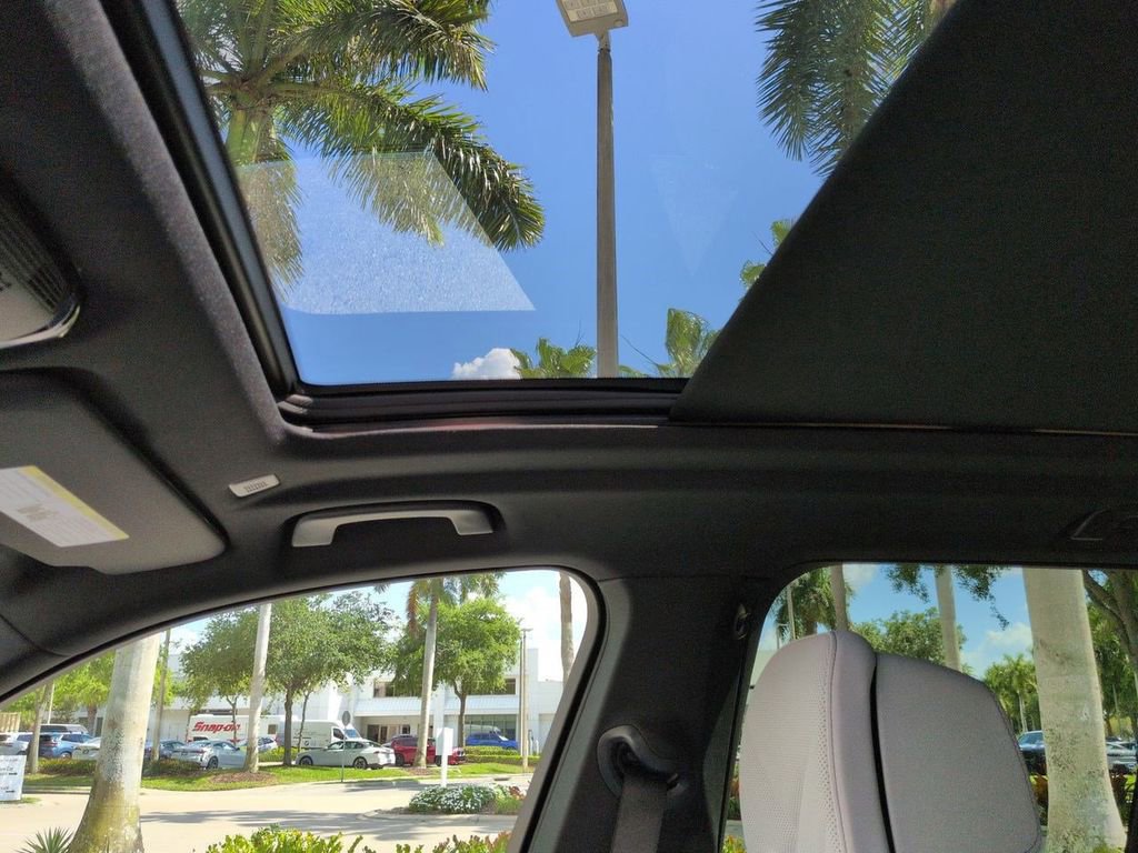 New 2026 BMW X5 xDrive40i w/ Climate Comfort Package image 20