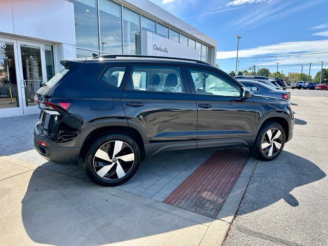 Certified 2025 Volkswagen Taos S AWD/4WD image 7