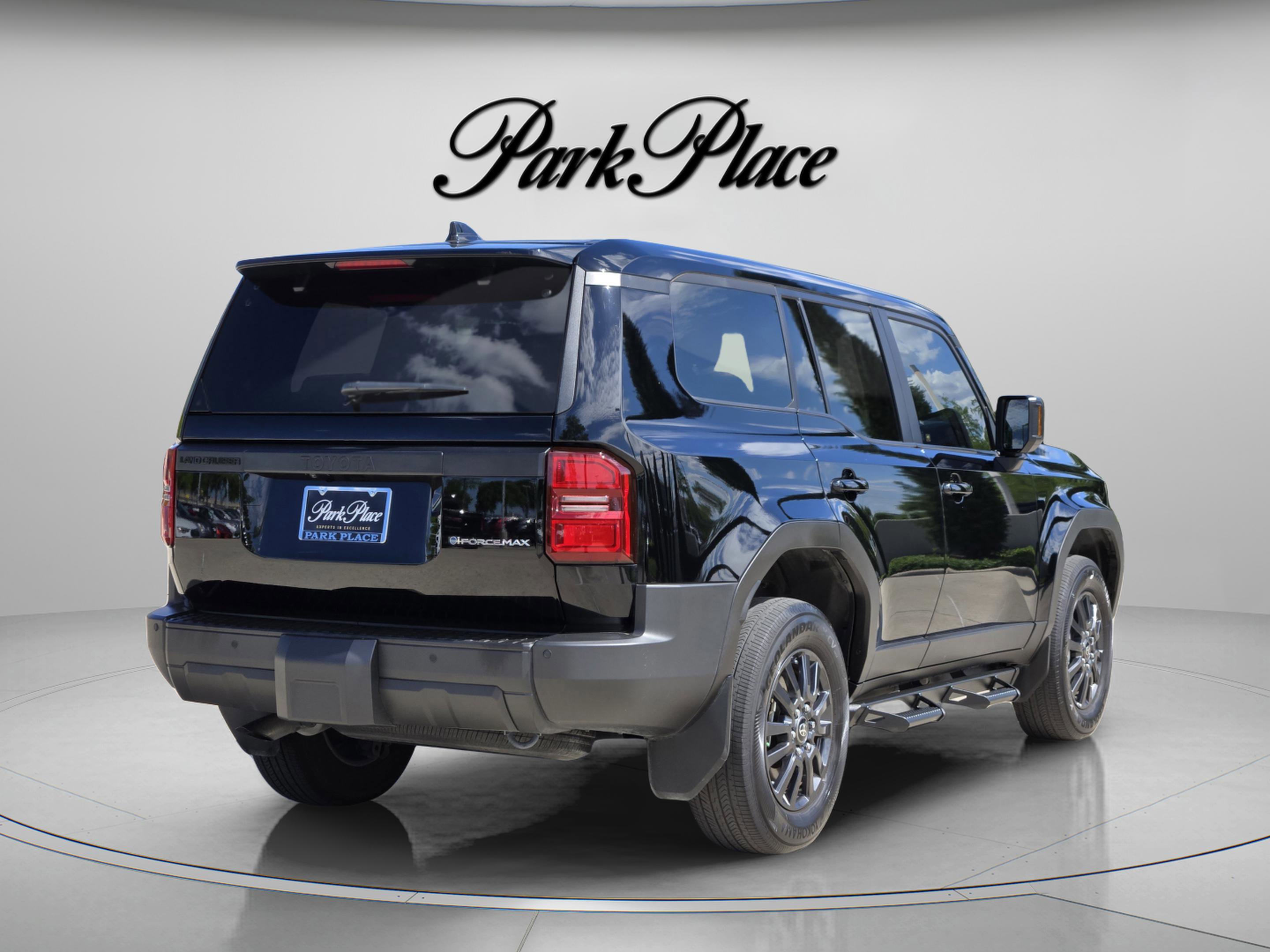 Used 2024 Toyota Land Cruiser 1958 image 5