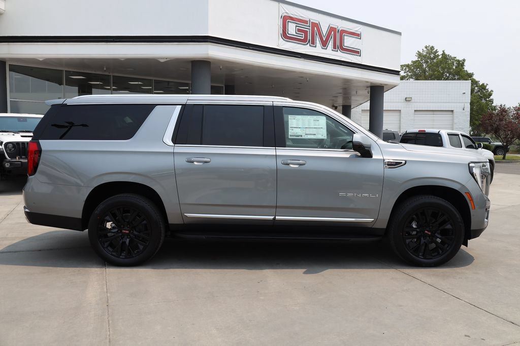 New 2026 GMC Yukon XL Denali AWD/4WD image 7