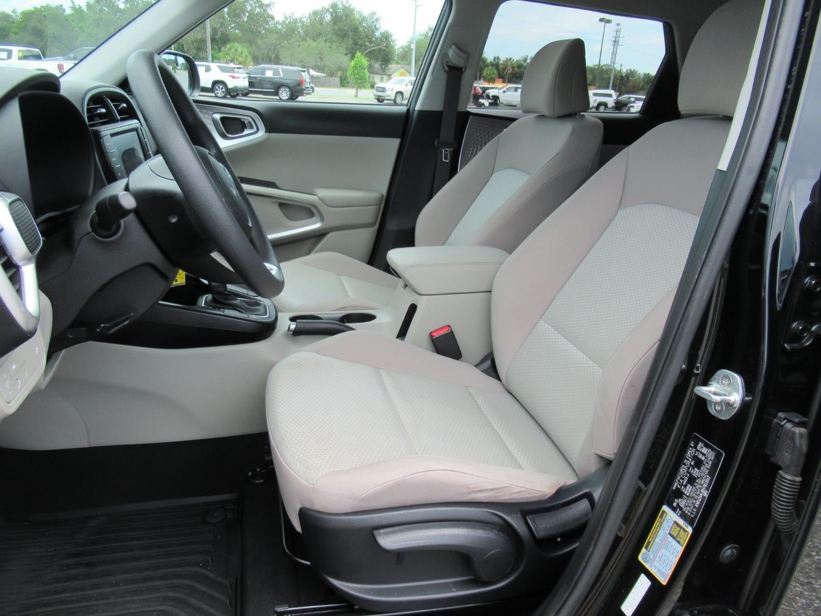 Used 2022 Kia Soul LX w/ Technology Package FWD image 18