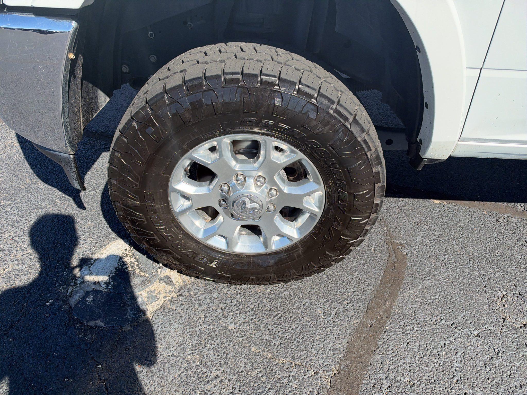 Used 2022 RAM 2500 Laramie AWD/4WD image 8