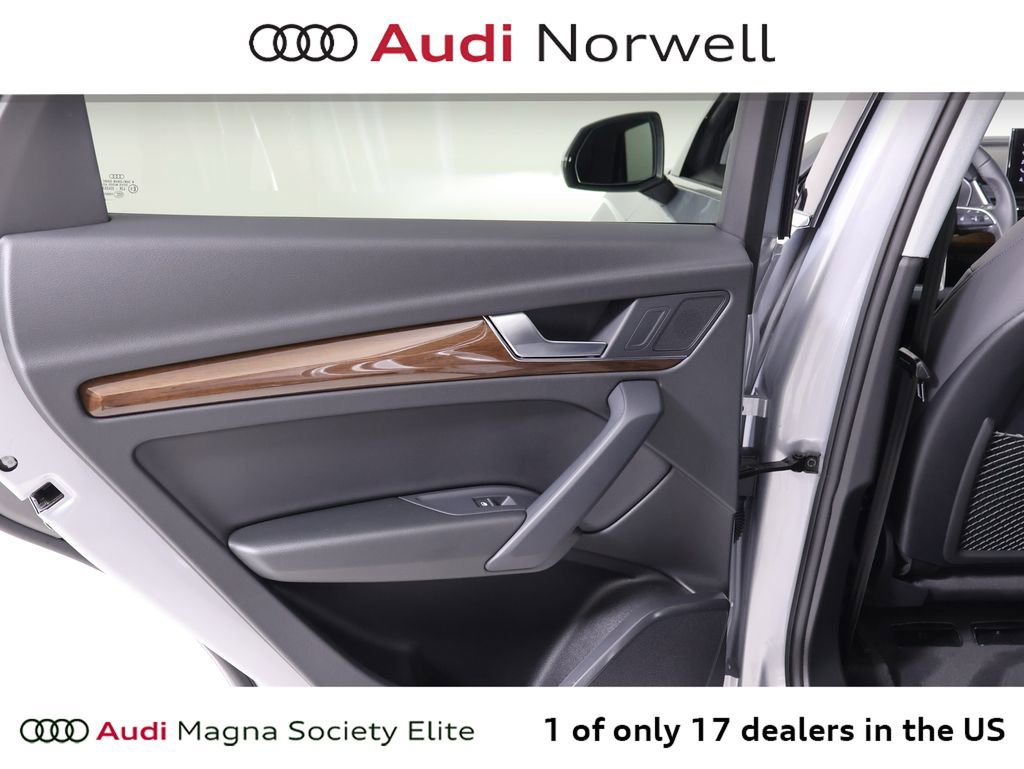 Used 2023 Audi Q5 2.0T Premium w/ Convenience Package image 21