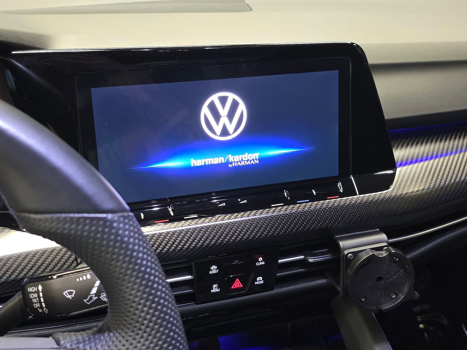 Used 2023 Volkswagen Golf 20th Anniversary Edition image 23