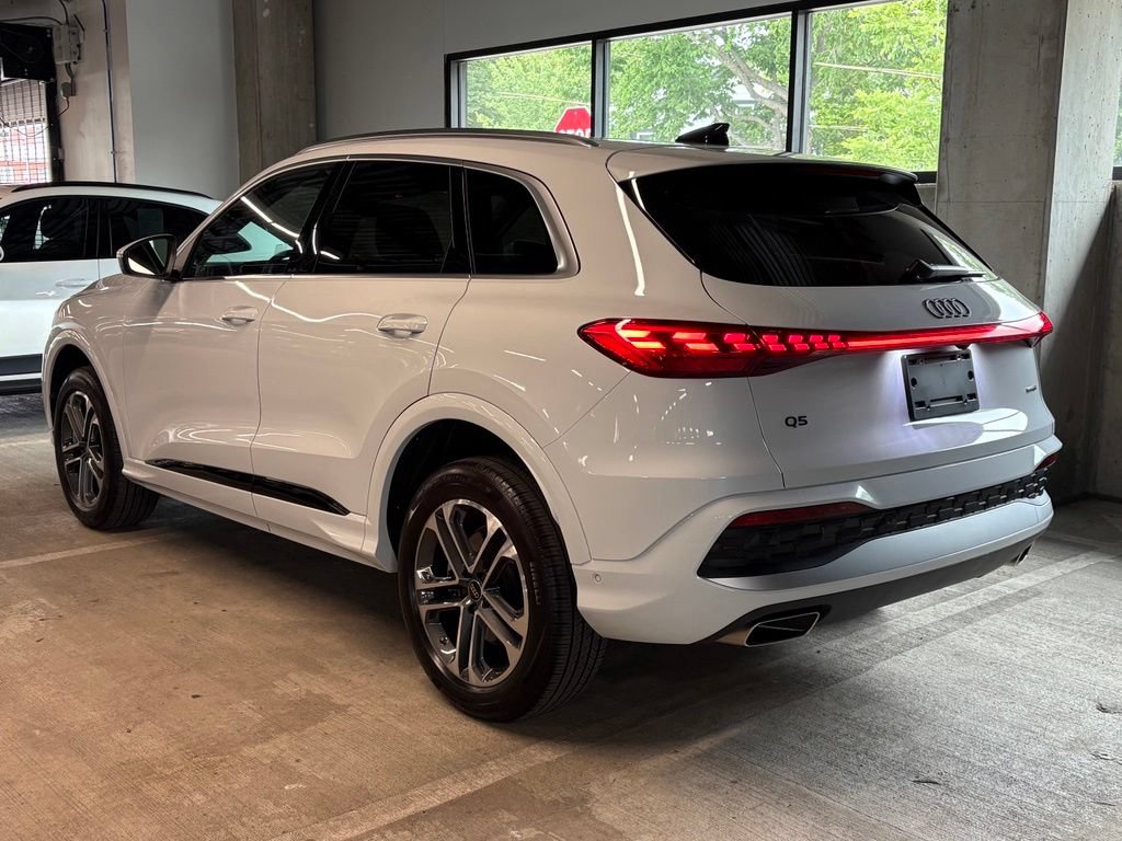 Used 2025 Audi Q5 Premium w/ Convenience Package AWD/4WD image 4