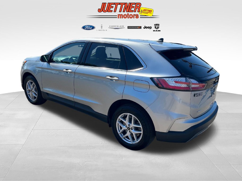 Used 2024 Ford Edge SEL AWD/4WD image 3