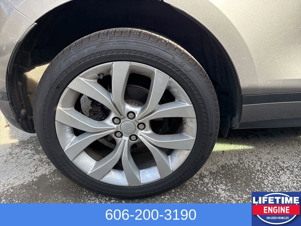 Used 2020 Land Rover Range Rover Evoque SE image 5