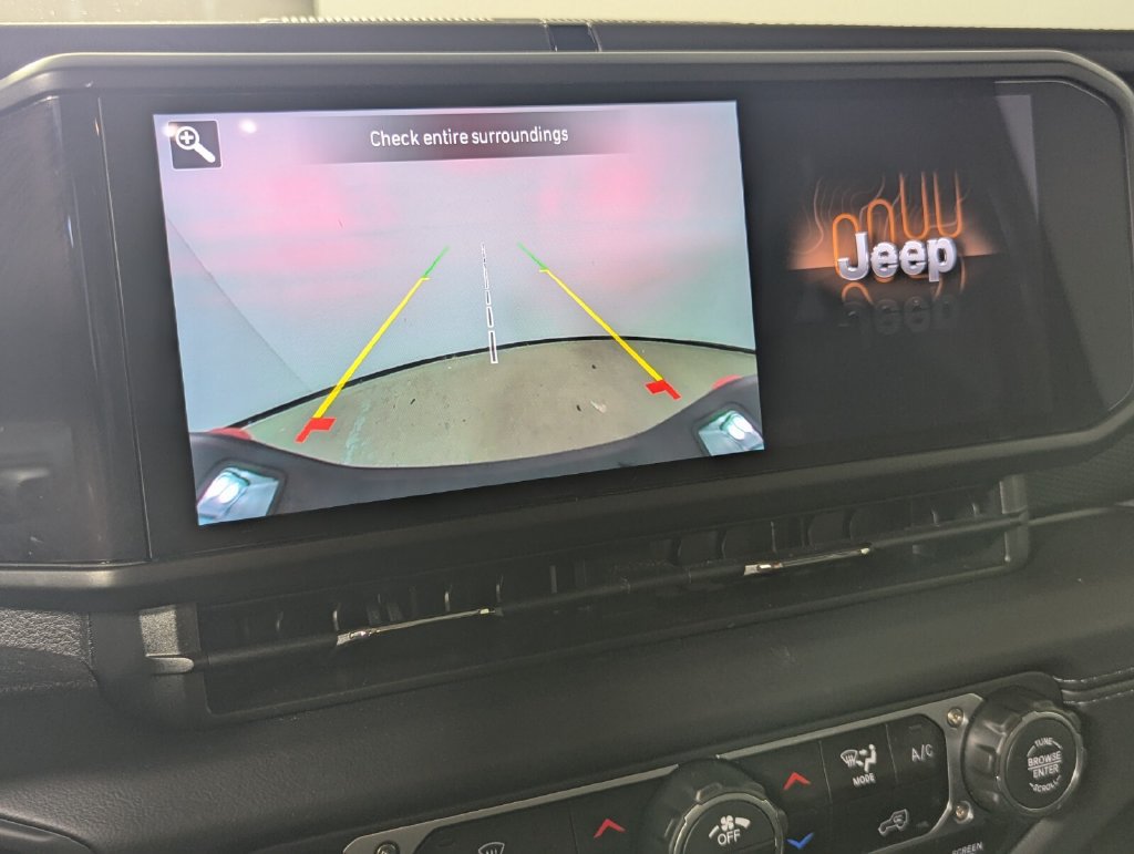Used 2026 Jeep Gladiator Mojave AWD/4WD image 25