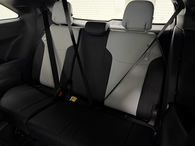 New 2026 Toyota Sienna XSE FWD image 35