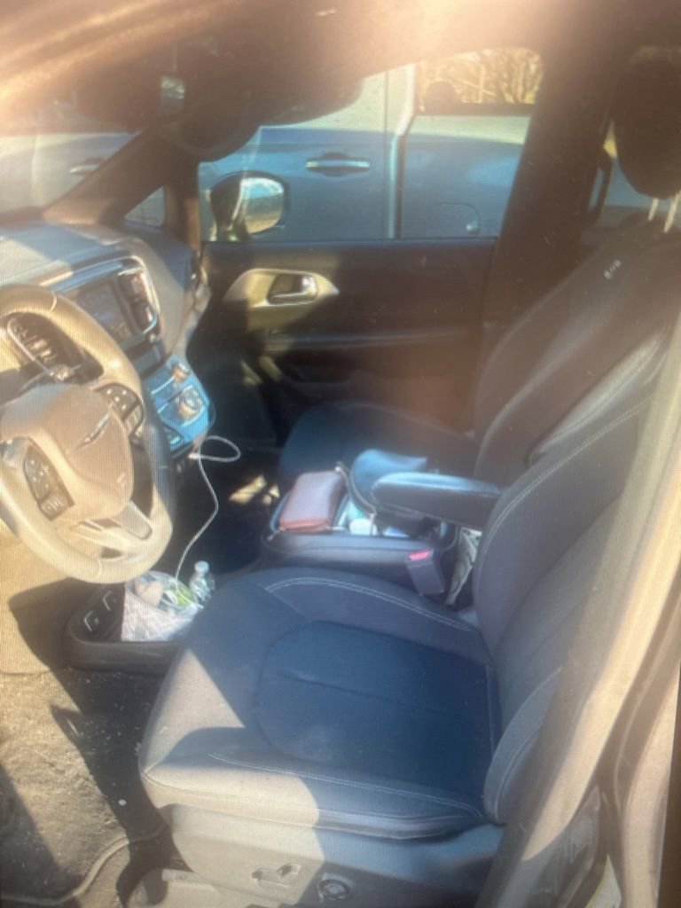 Used 2018 Chrysler Pacifica Touring Plus w/ S Appearance Package image 10