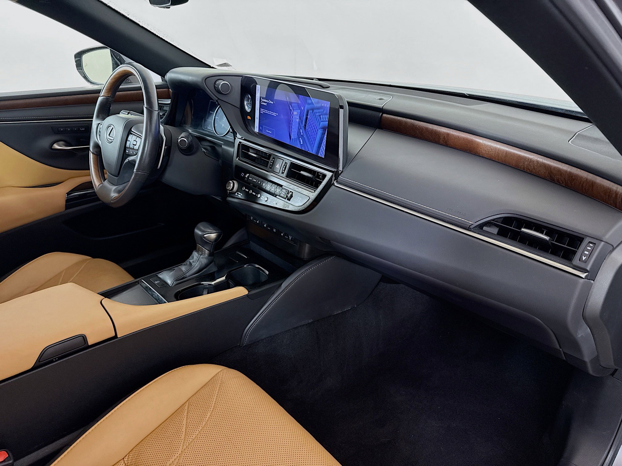 Certified 2023 Lexus ES 350 Luxury w/ Accessory Package (Z2) image 27