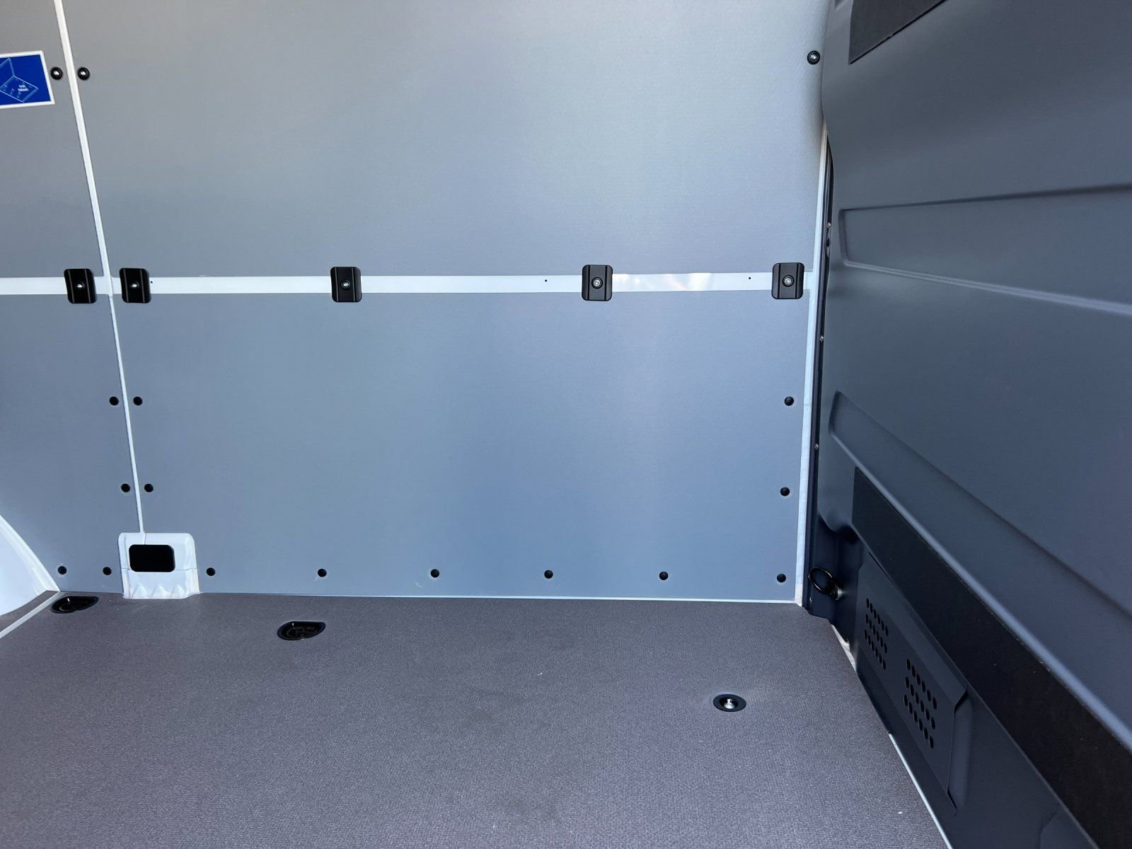 New 2025 Mercedes-Benz Sprinter 2500 image 9