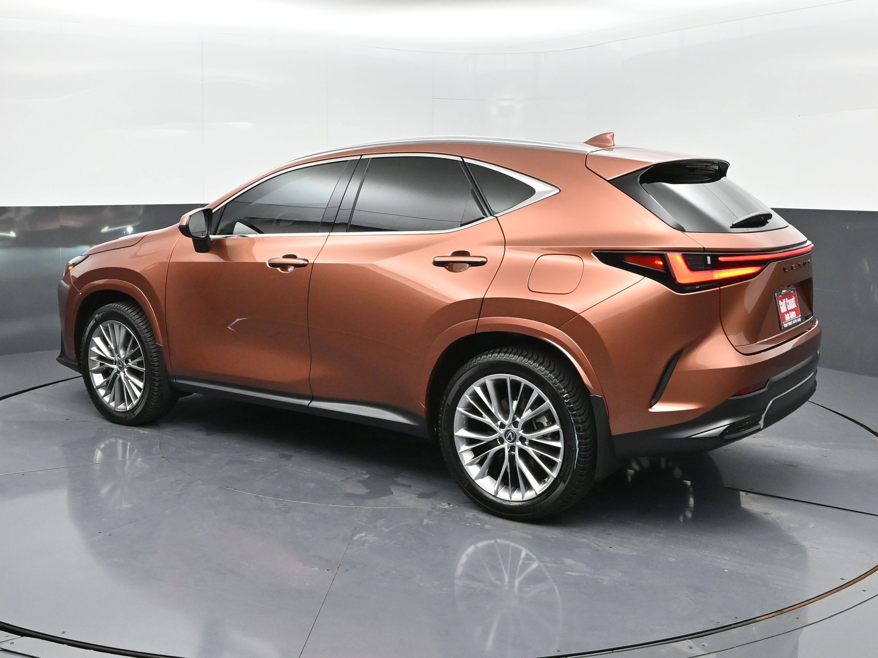 Used 2025 Lexus NX 350h AWD w/ Cold Area Package image 28