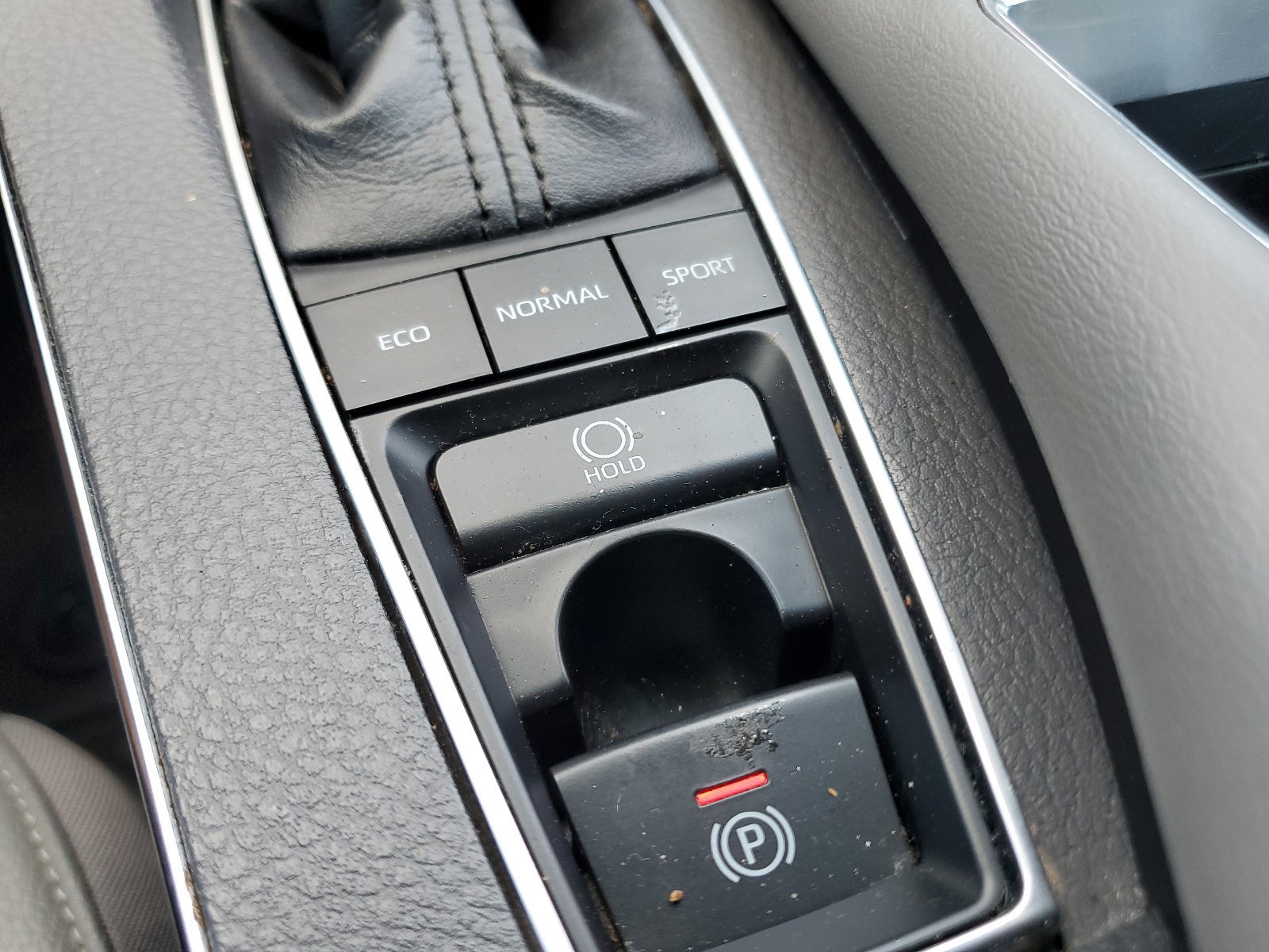Used 2021 Toyota Avalon XLE FWD image 32