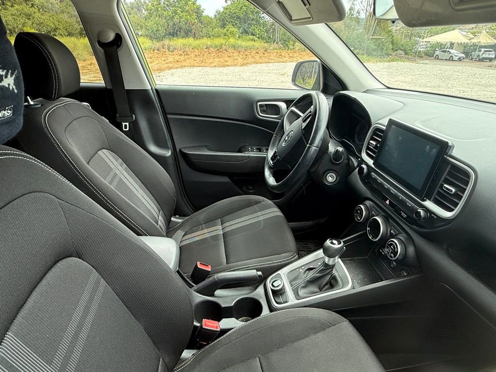 Used 2021 Hyundai Venue SEL image 10