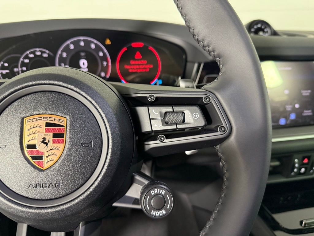 New 2026 Porsche Cayenne Coupe image 38