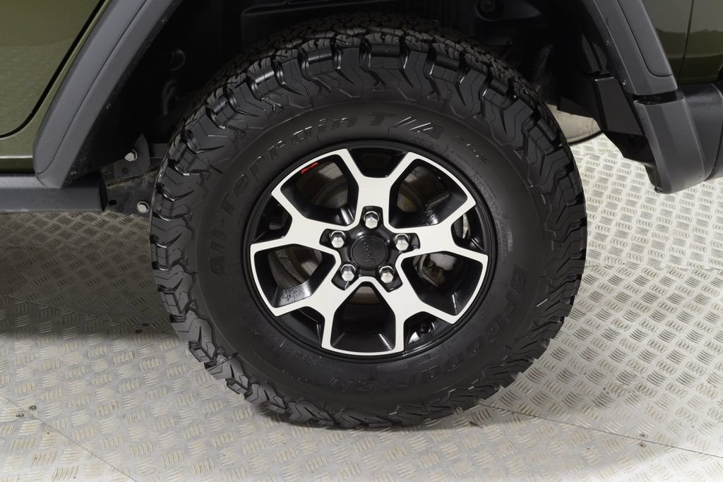 Used 2021 Jeep Wrangler Unlimited Rubicon AWD/4WD image 36