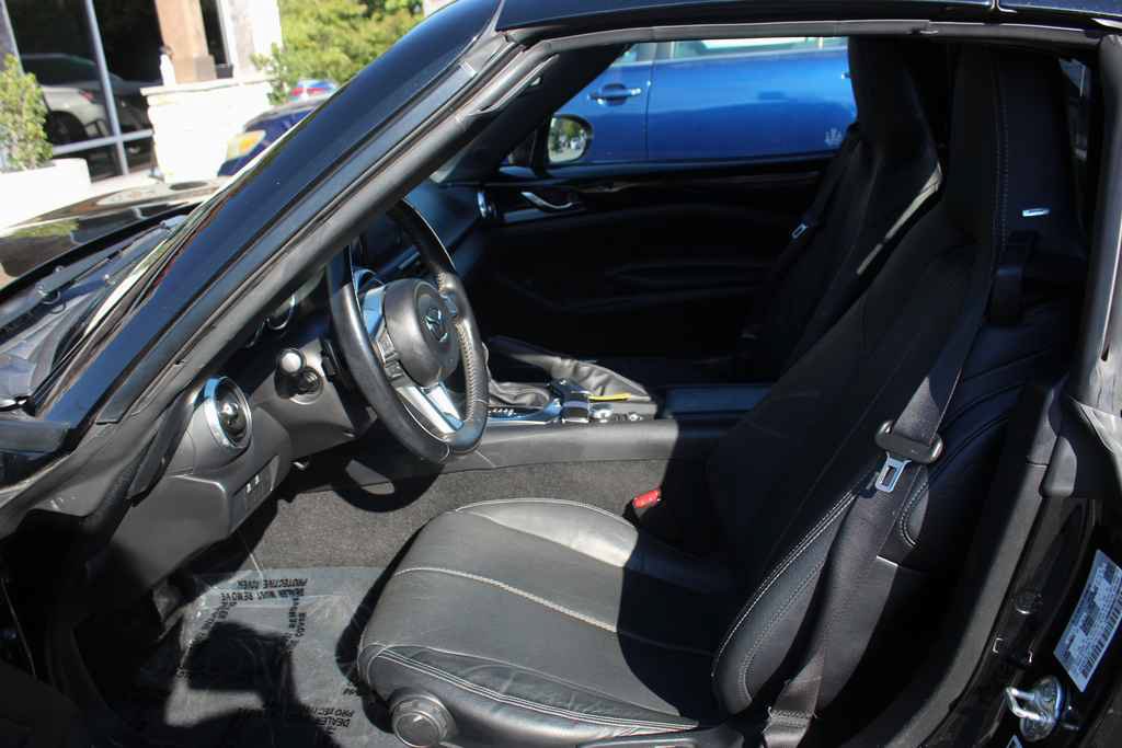 Used 2020 MAZDA MX-5 Miata RF Grand Touring RWD image 23