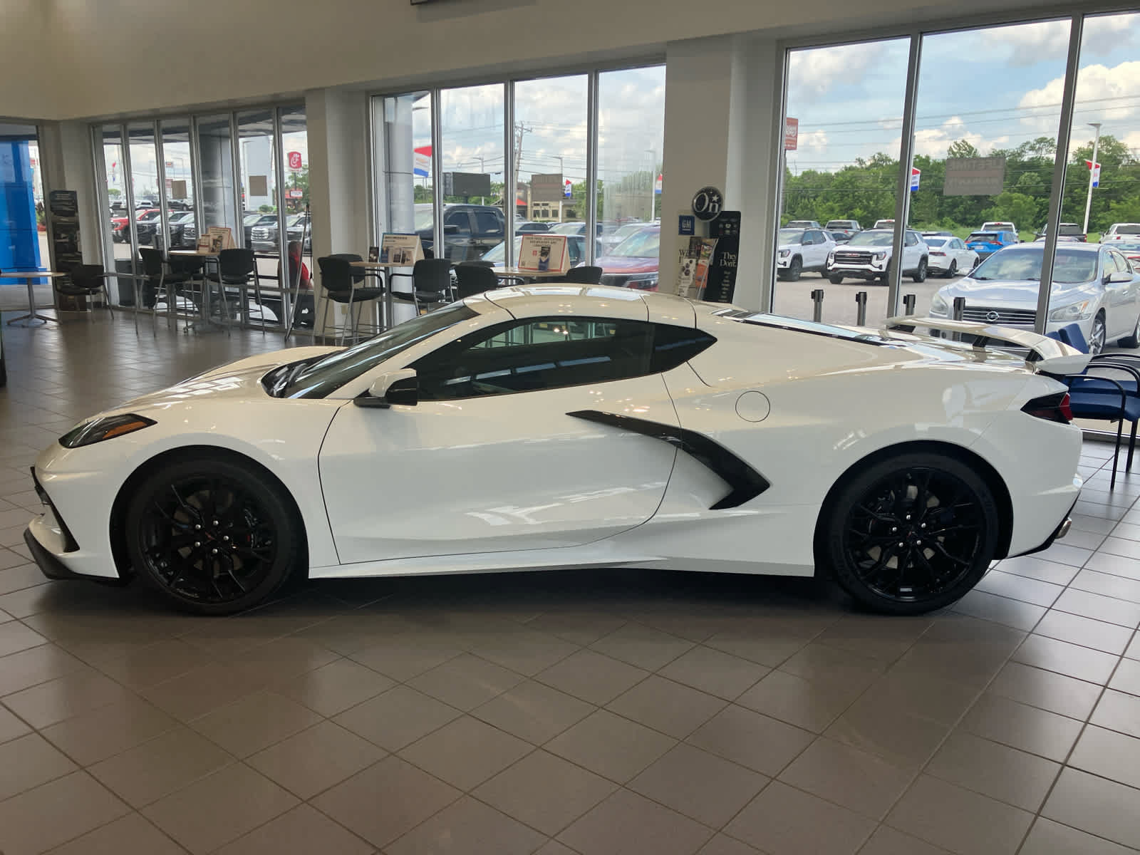 New 2026 Chevrolet Corvette Stingray Coupe w/ Z51 Performance Package RWD image 4