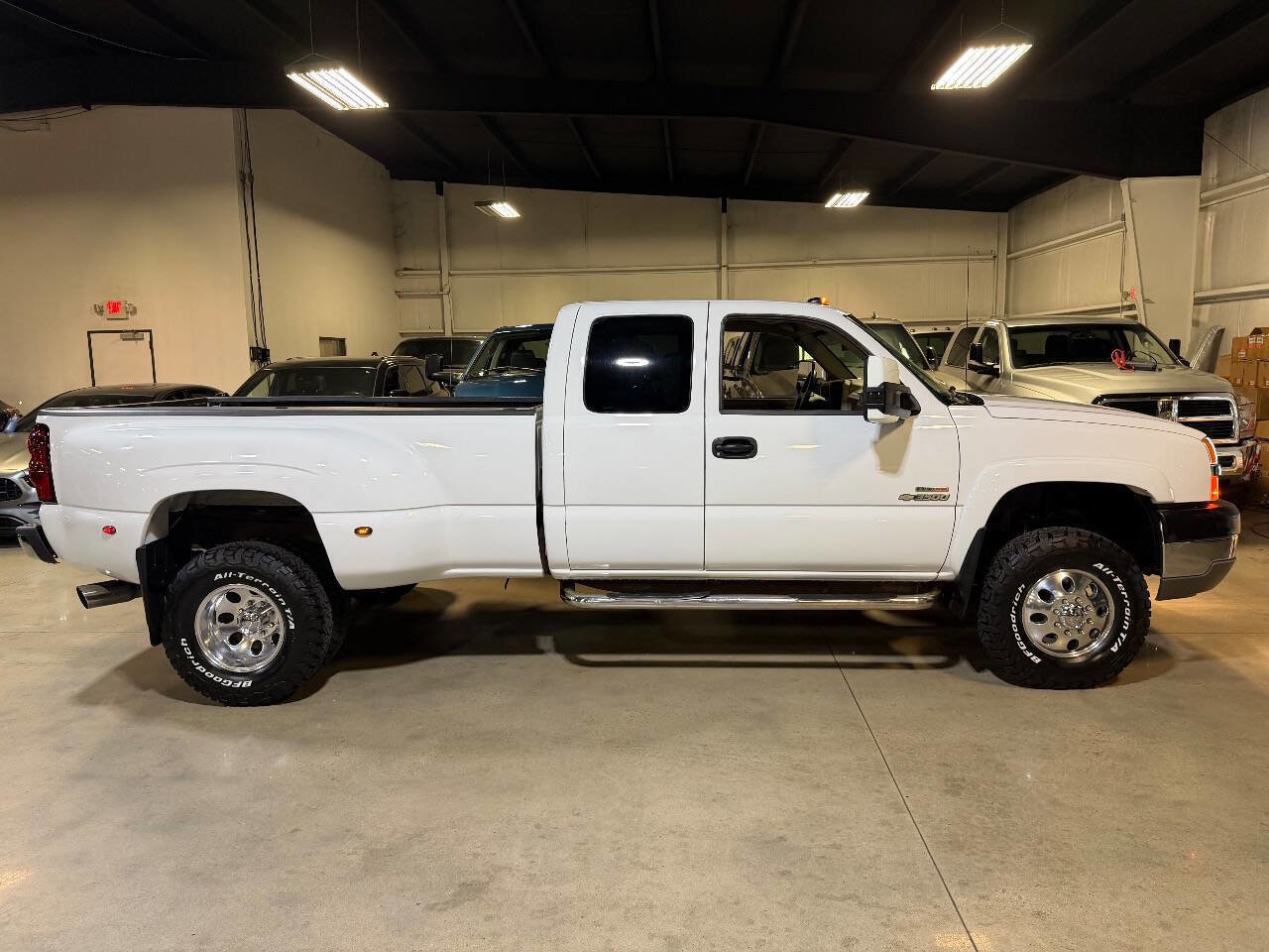 Used 2003 Chevrolet Silverado 3500 LS RWD image 13