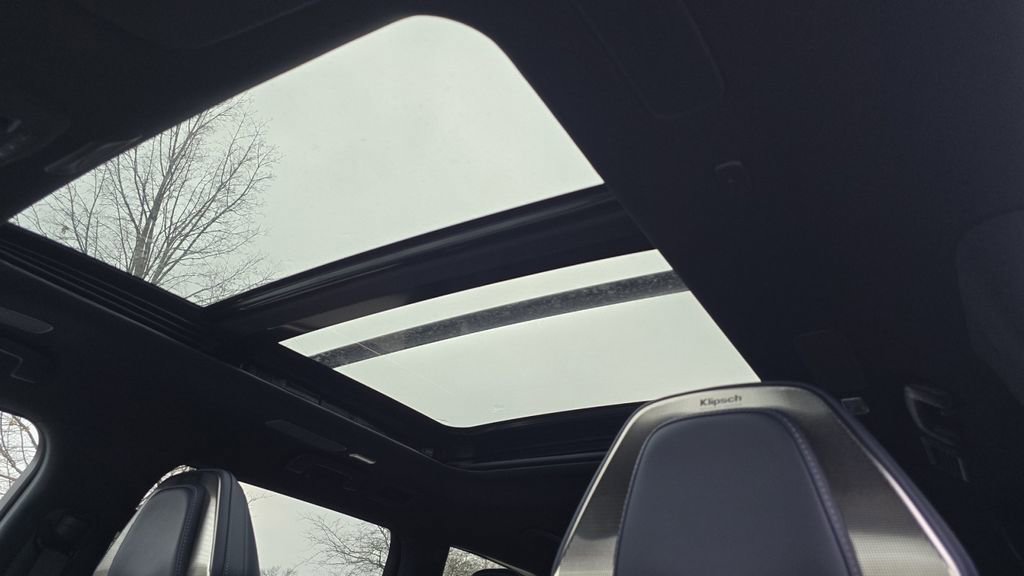 New 2026 INFINITI QX80 4WD image 3