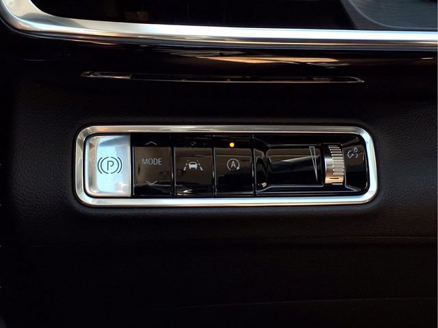Certified 2025 Buick Envision Preferred AWD/4WD image 11