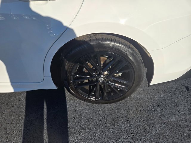 Used 2025 Toyota Camry SE image 21